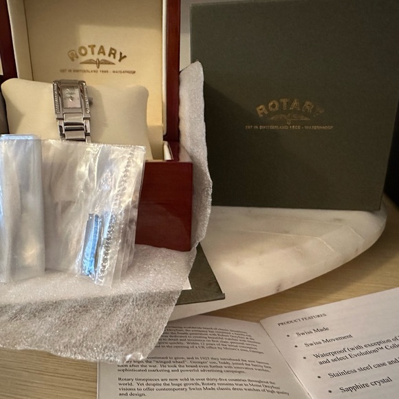 Rotary ladies mother of pearl & changeable dial watch - Picture 3 of 16